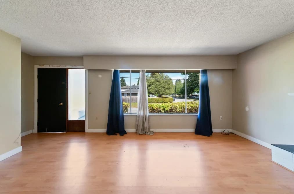 3425 FLINT STREET, Port Coquitlam, BC — Residential for Sale - Photo 2