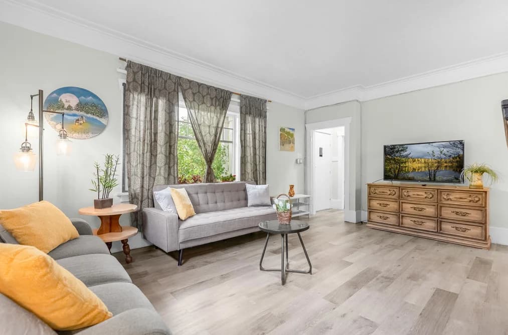 3425 W 8TH AVENUE, Vancouver, BC — Residential for Sale - Main Photo