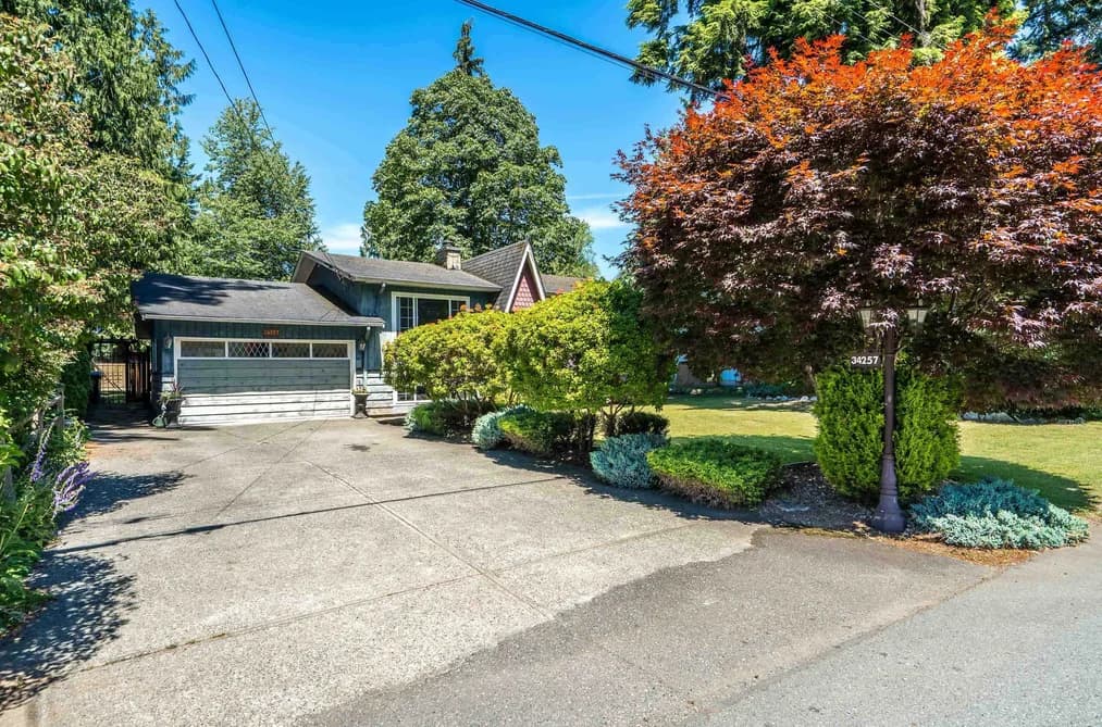 34257 WOODBINE CRESCENT, Abbotsford, BC — Residential for Sale - Photo 2