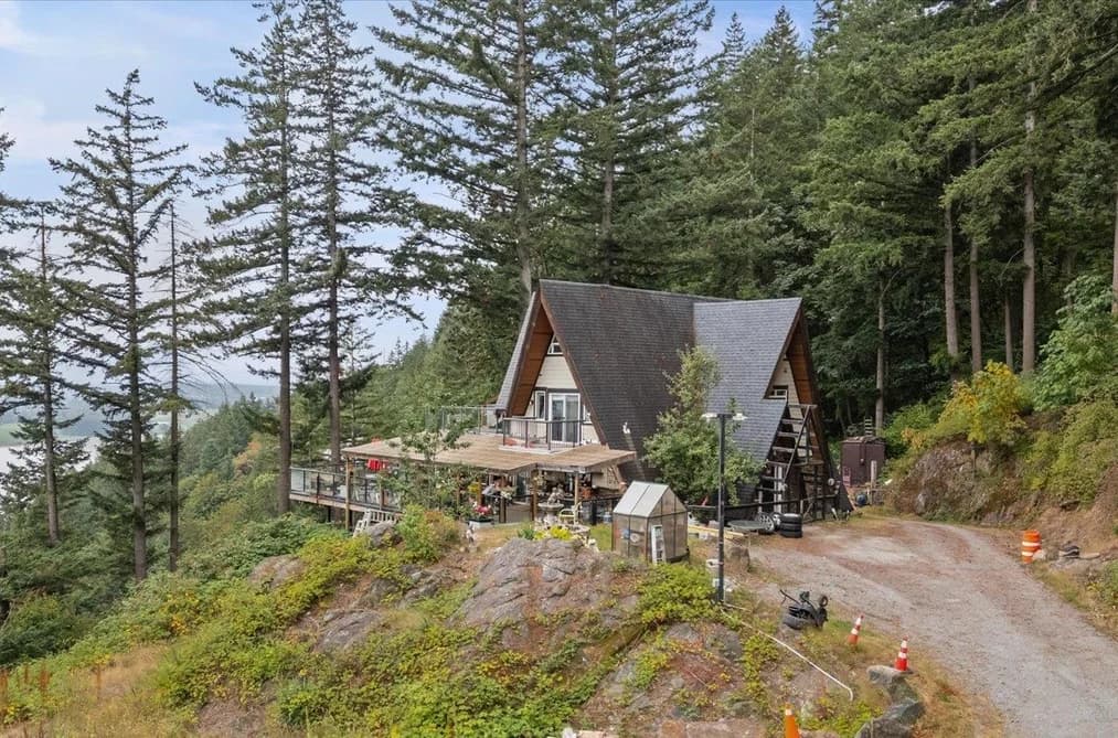 3429 LOUGHEED HIGHWAY, Agassiz, BC — Residential for Sale - Main Photo