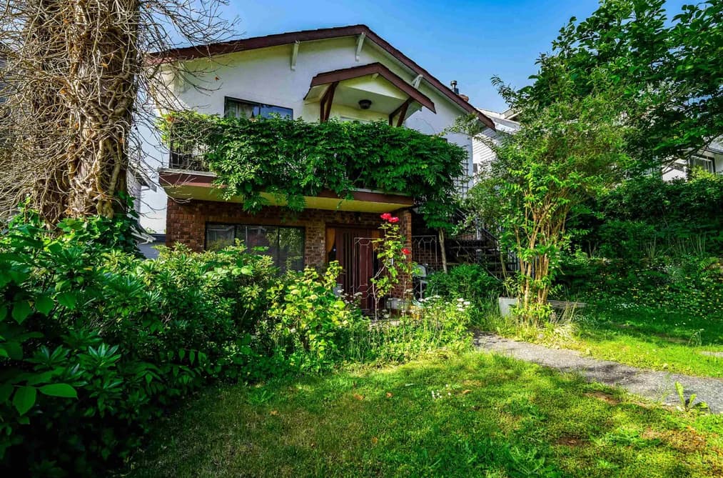 3439 DUNDAS STREET, Vancouver, BC — Residential for Sale - Photo 2
