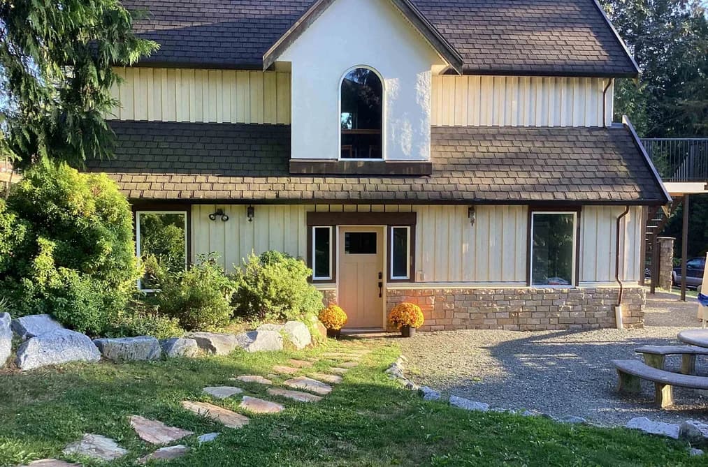 34488 FERNDALE AVENUE, Mission BC V2V 7C8 - Photo 1