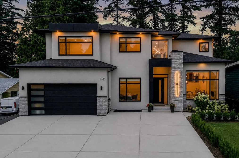 34571 DEVON CRESCENT, Abbotsford, BC — Residential for Sale - Main Photo