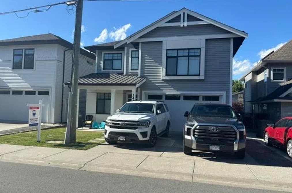 34645 3RD AVENUE, Abbotsford, BC — Residential for Sale - Photo 2