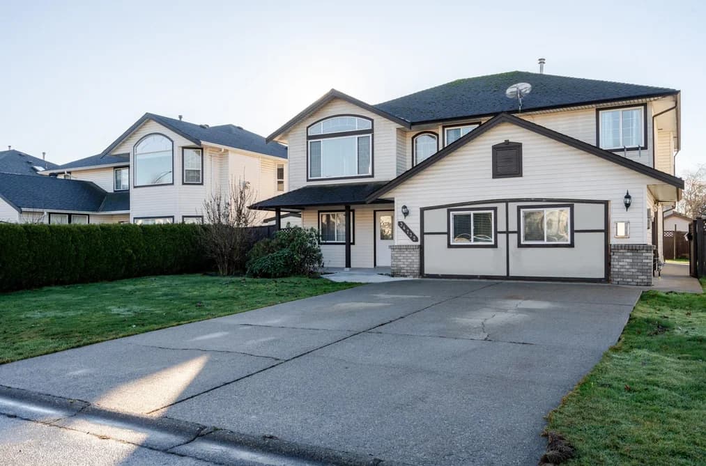 34732 7TH AVENUE, Abbotsford, BC — Residential for Sale - Photo 2