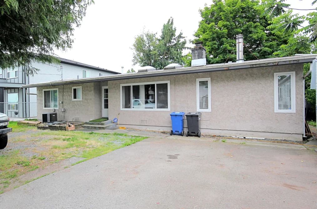 34740 3RD AVENUE, Abbotsford, BC — Residential for Sale - Main Photo