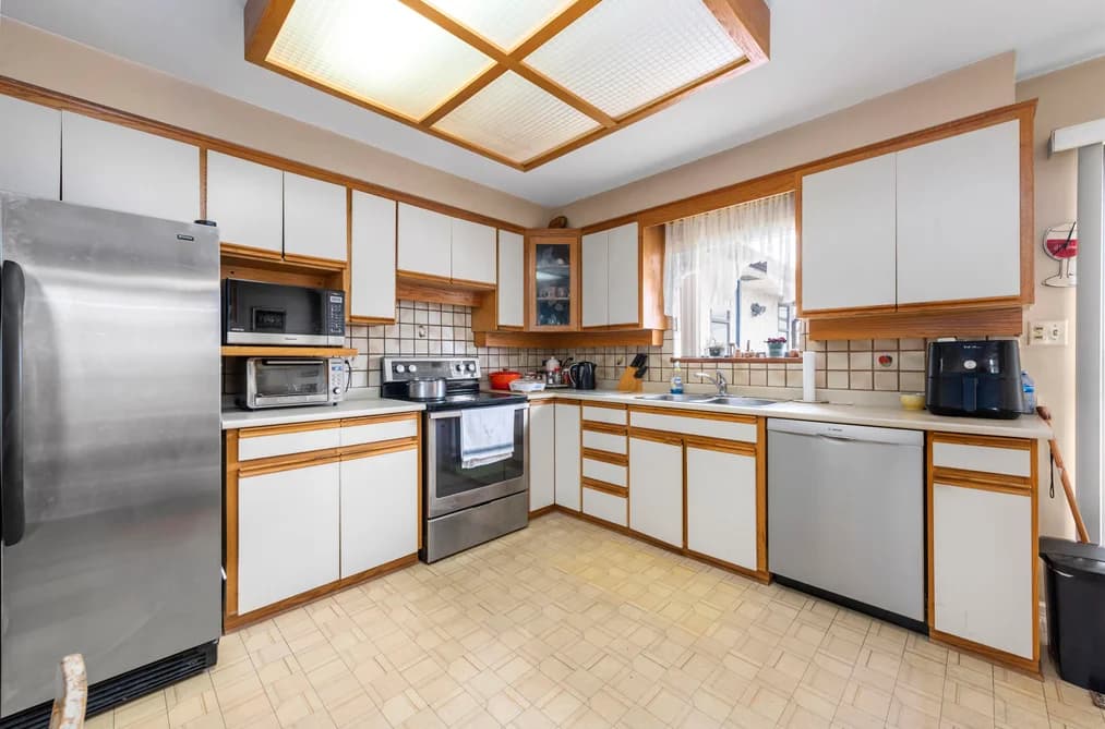 3481 DIEPPE DRIVE, Vancouver, BC — Residential for Sale - Photo 2