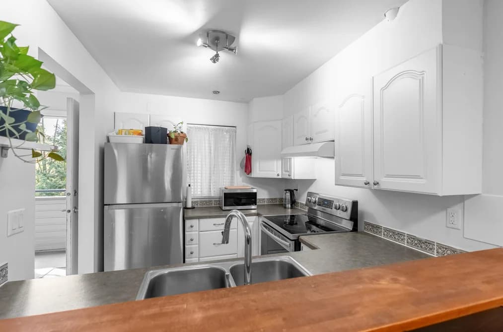 35 2978 WALTON AVENUE, Coquitlam, BC — Residential for Sale - Main Photo