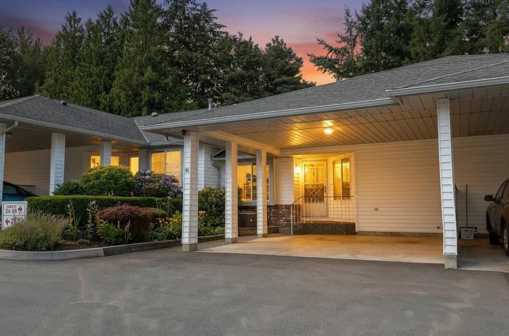 35 3055 TRAFALGAR STREET, Abbotsford, BC — Residential for Sale - Main Photo