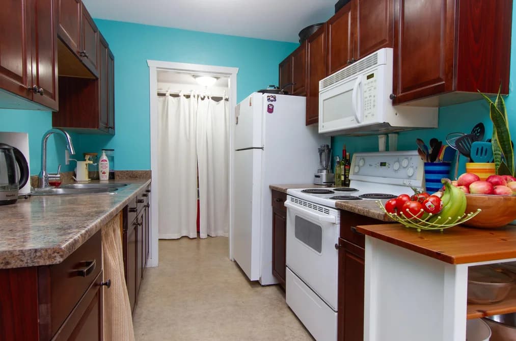 35 38175 WESTWAY AVENUE, Squamish, BC — Residential for Sale - Photo 2