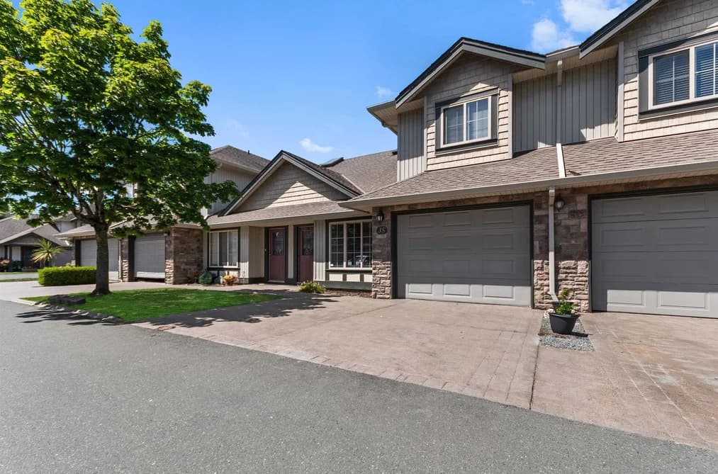 35 6449 BLACKWOOD LANE, Chilliwack, BC — Residential for Sale - Main Photo