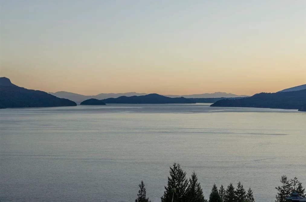350 KELVIN GROVE WAY, Lions Bay, BC — Residential for Sale - Main Photo
