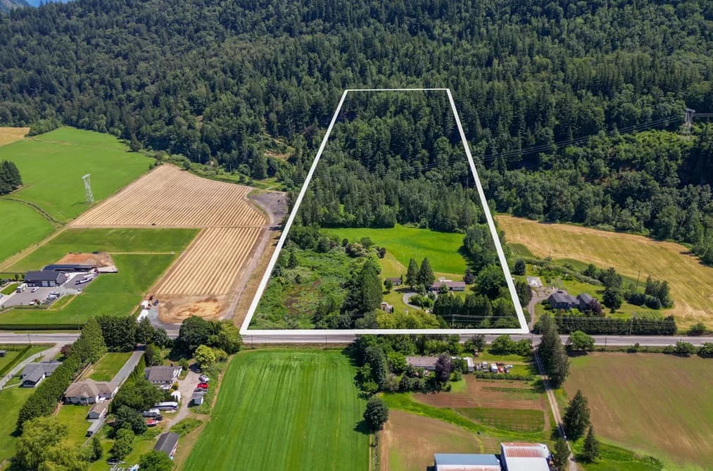 3510 HOT SPRINGS ROAD, Agassiz, BC — Residential for Sale - Photo 2