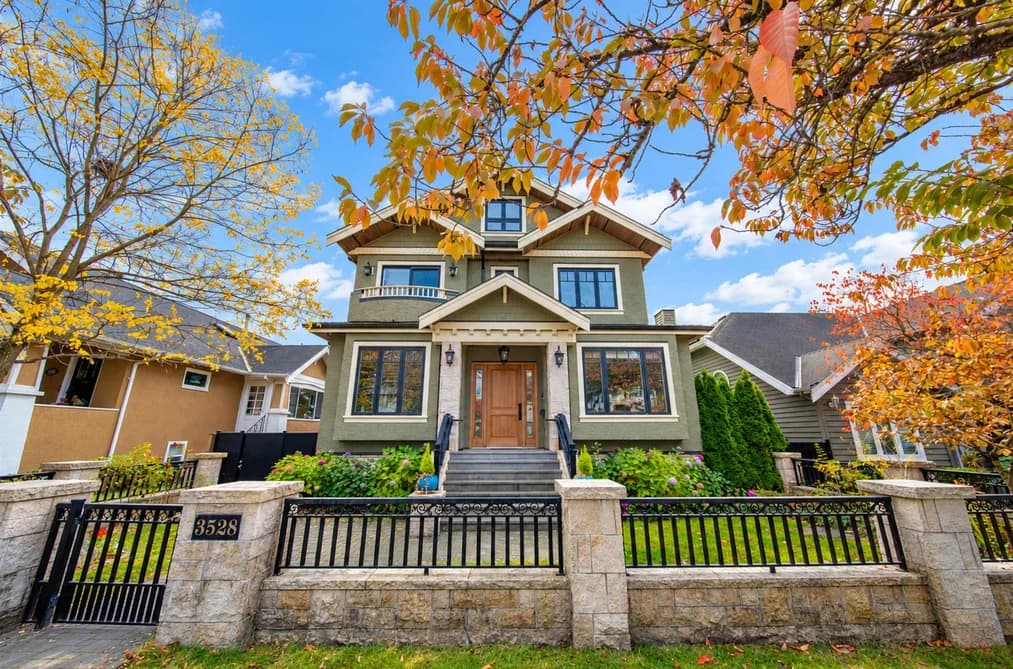 3526 W 38TH AVENUE, Vancouver, BC — Residential for Sale - Main Photo