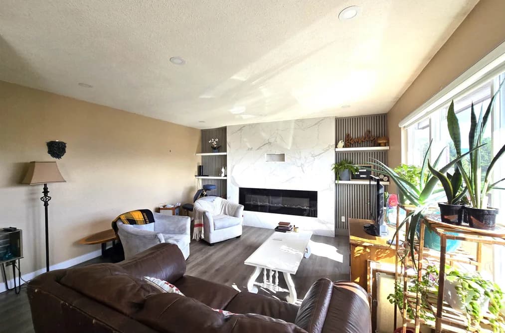 35361 ROCKWELL DRIVE, Abbotsford, BC — Residential for Sale - Photo 2