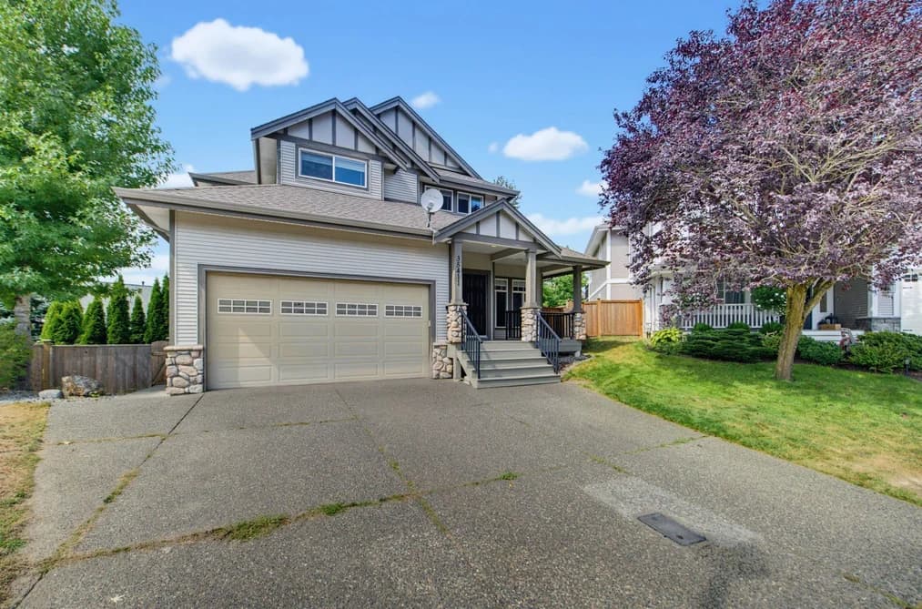 35411 NAKISKA COURT, Abbotsford, BC — Residential for Sale - Photo 2