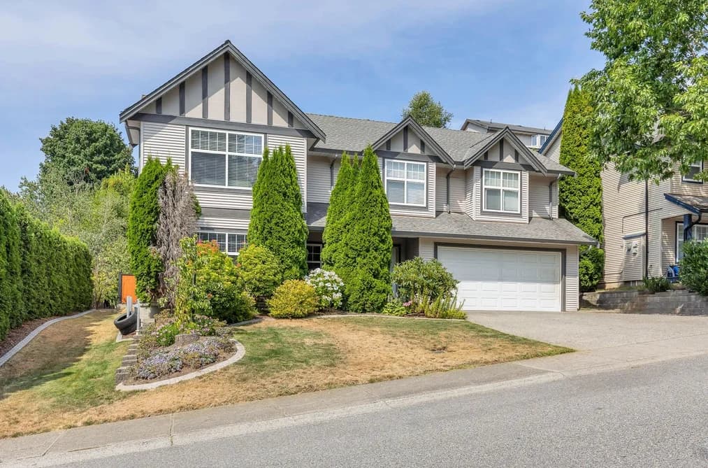 35479 TWEEDSMUIR DRIVE, Abbotsford, BC — Residential for Sale - Photo 2