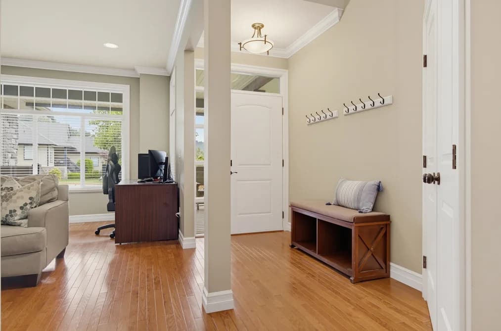 35480 MCKINLEY DRIVE, Abbotsford, BC — Residential for Sale - Photo 2