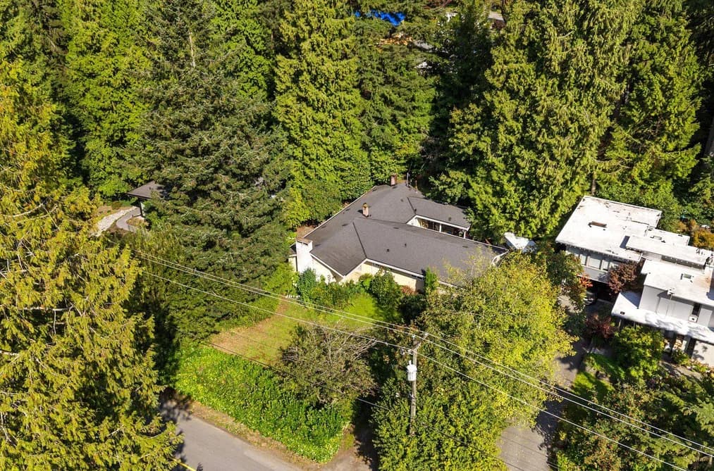 355 MATHERS AVENUE, West Vancouver, BC — Residential for Sale - Main Photo