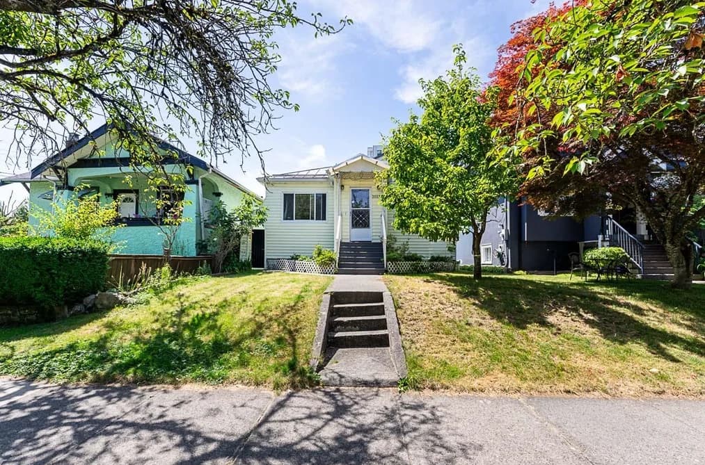 3553 INVERNESS STREET, Vancouver, BC — Residential for Sale - Photo 2