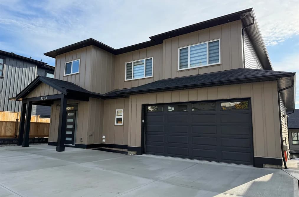 3558 Monson Crescent, Coquitlam, BC - MLS: R3179898 - Photo 2 3558 Monson Crescent, Coquitlam, BC - MLS: R3179898 - Photo 2