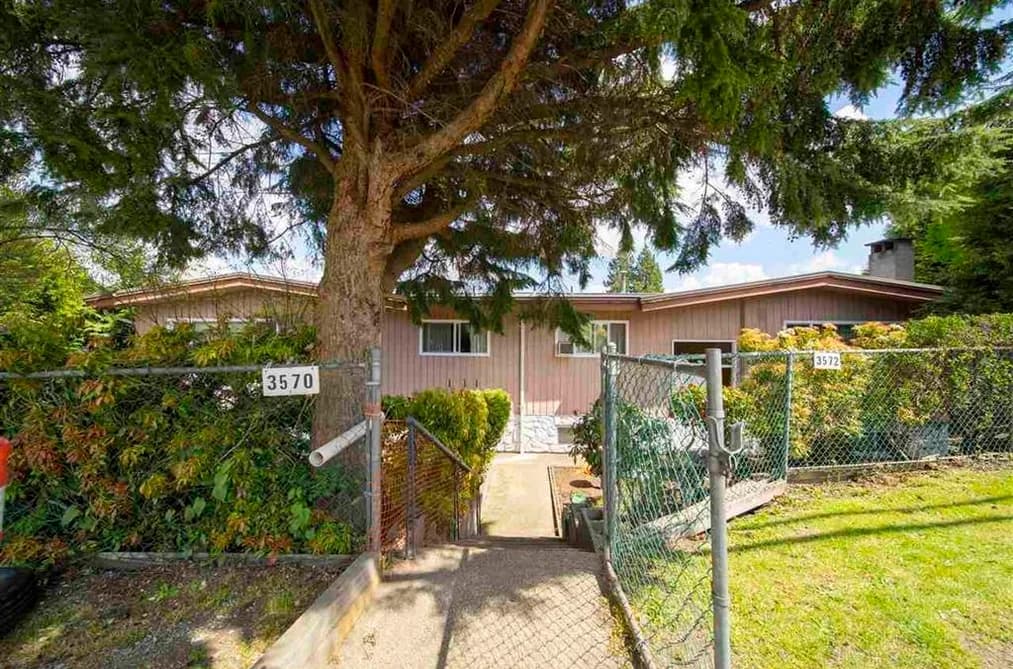 3570 DOUGLAS ROAD, Burnaby, BC — Residential for Sale - Photo 2