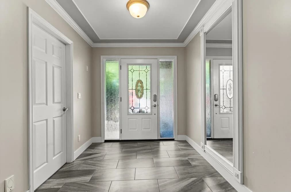 35702 TIMBERLANE DRIVE, Abbotsford, BC — Residential for Sale - Photo 2
