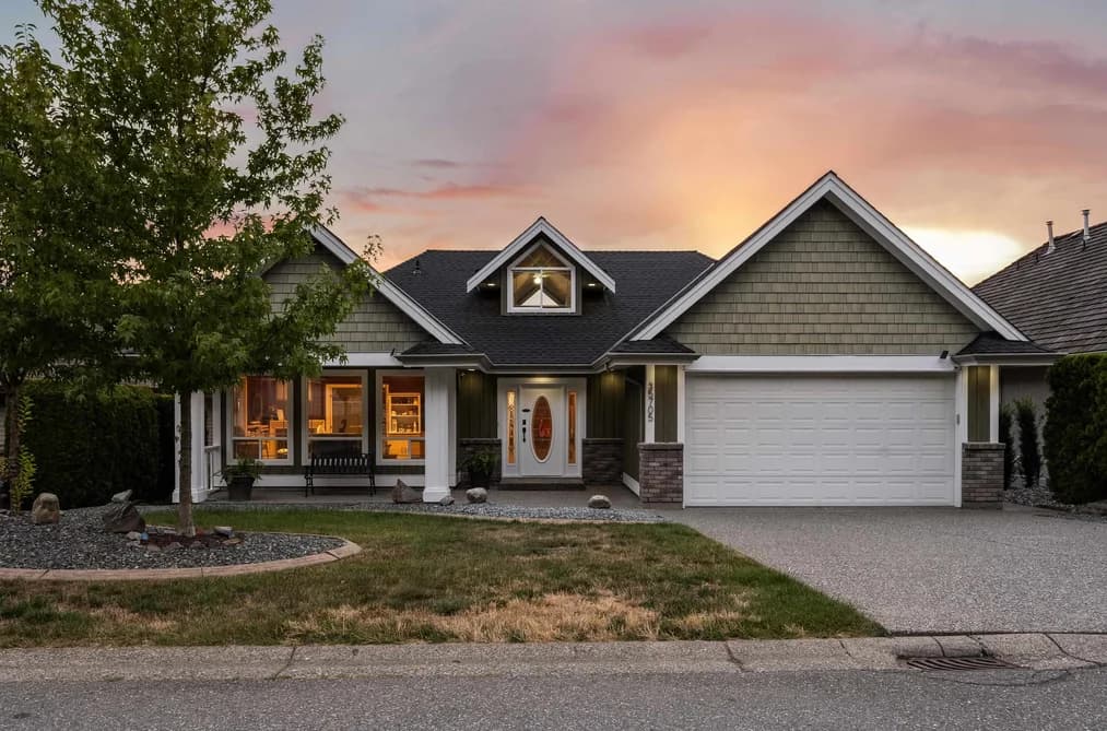 35705 HAWKSVIEW PLACE, Abbotsford, BC — Residential for Sale - Main Photo