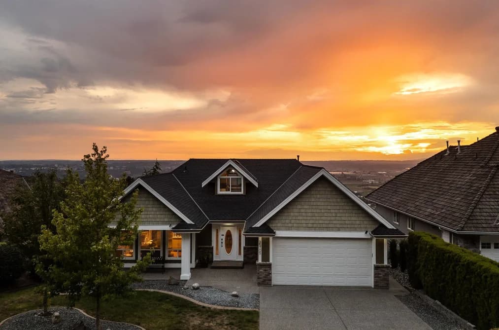 35705 HAWKSVIEW PLACE, Abbotsford, BC — Residential for Sale - Photo 2