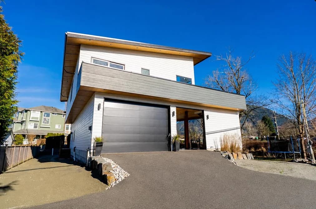 35727 SHOOK ROAD, Mission, BC — Residential for Sale - Photo 2