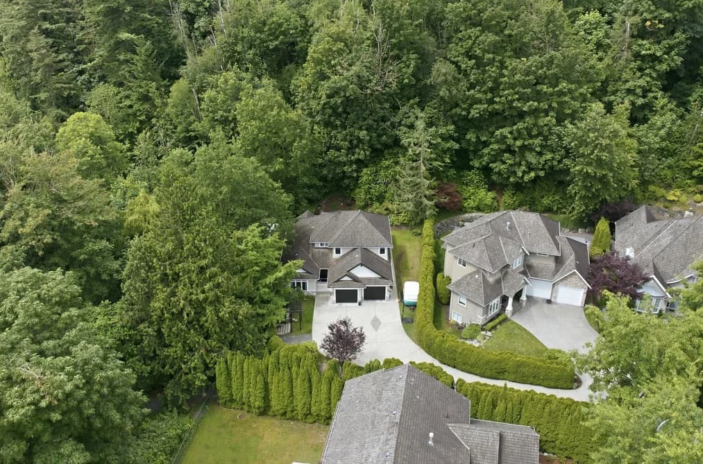 35787 GRAYSTONE DRIVE, Abbotsford, BC — Residential for Sale - Photo 2