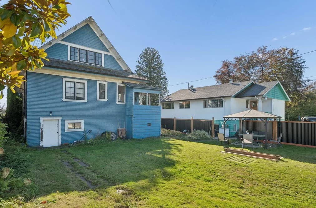 358 W 16TH STREET, North Vancouver, BC — Residential for Sale - Photo 2