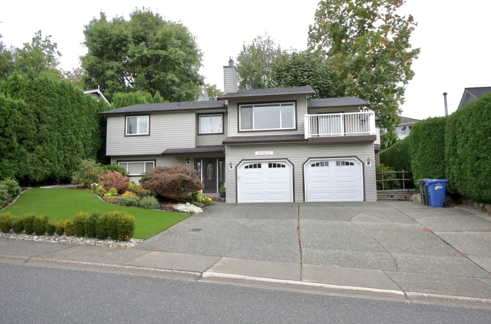 35807 SUNRIDGE PLACE, Abbotsford, BC — Residential for Sale - Main Photo