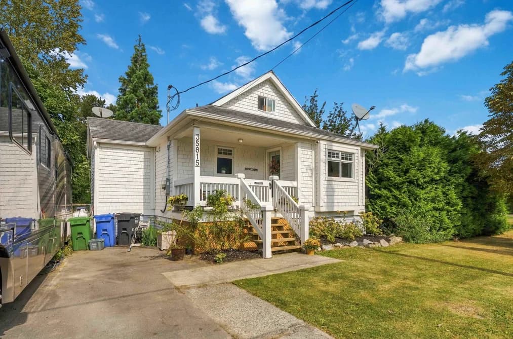 35815 PAGE ROAD, Abbotsford, BC — Residential for Sale - Photo 2