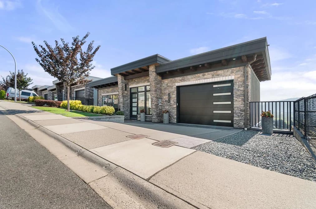 35834 TIMBERLANE DRIVE, Abbotsford, BC — Residential for Sale - Photo 2