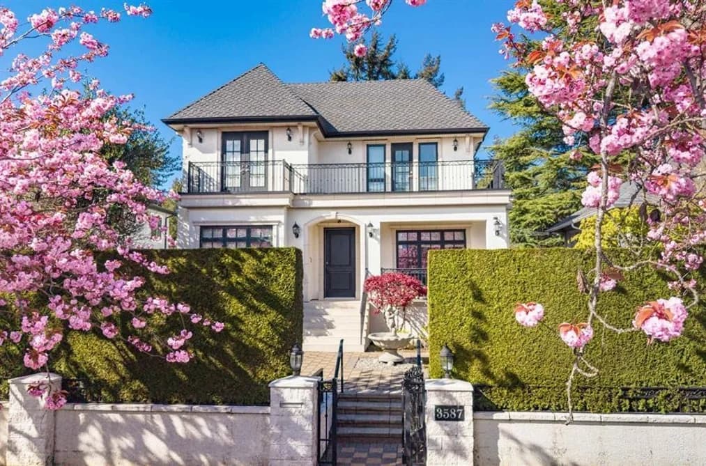 3587 W 38TH AVENUE, Vancouver, BC — Residential for Sale - Main Photo