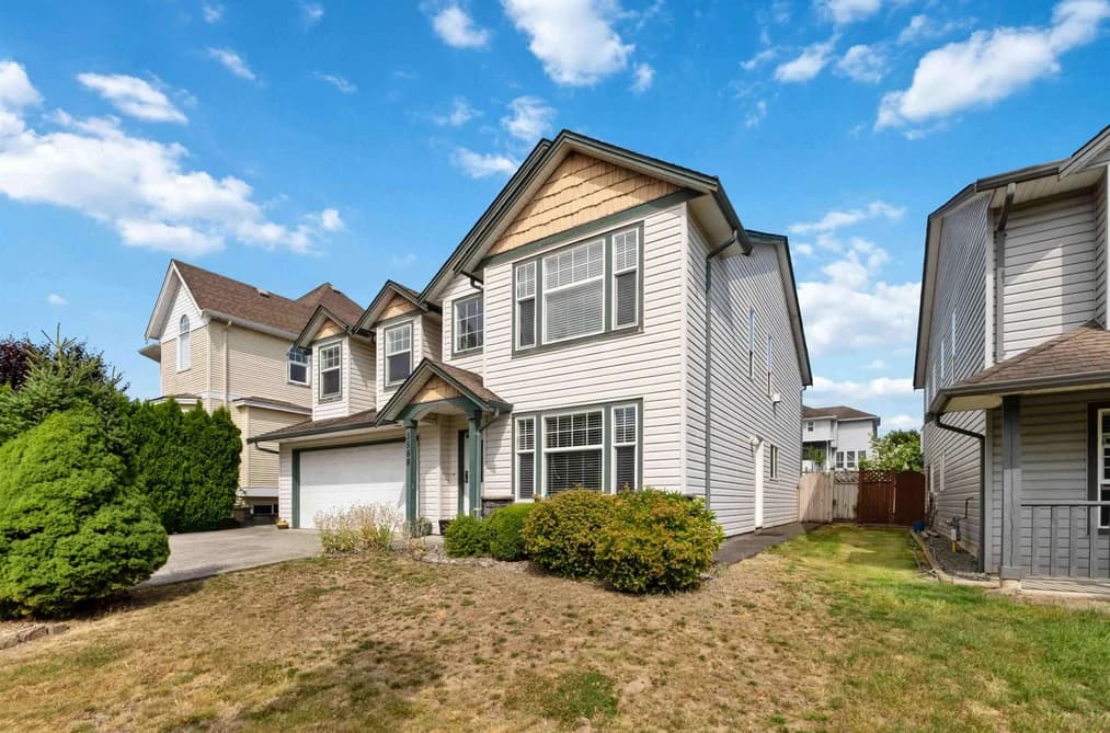3588 CRESTVIEW AVENUE, Abbotsford, BC — Residential for Sale - Main Photo