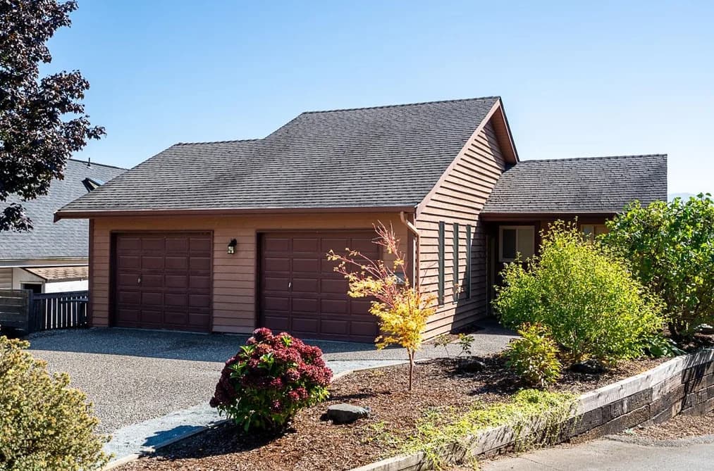 35950 EAGLECREST PLACE, Abbotsford, BC — Residential for Sale - Main Photo