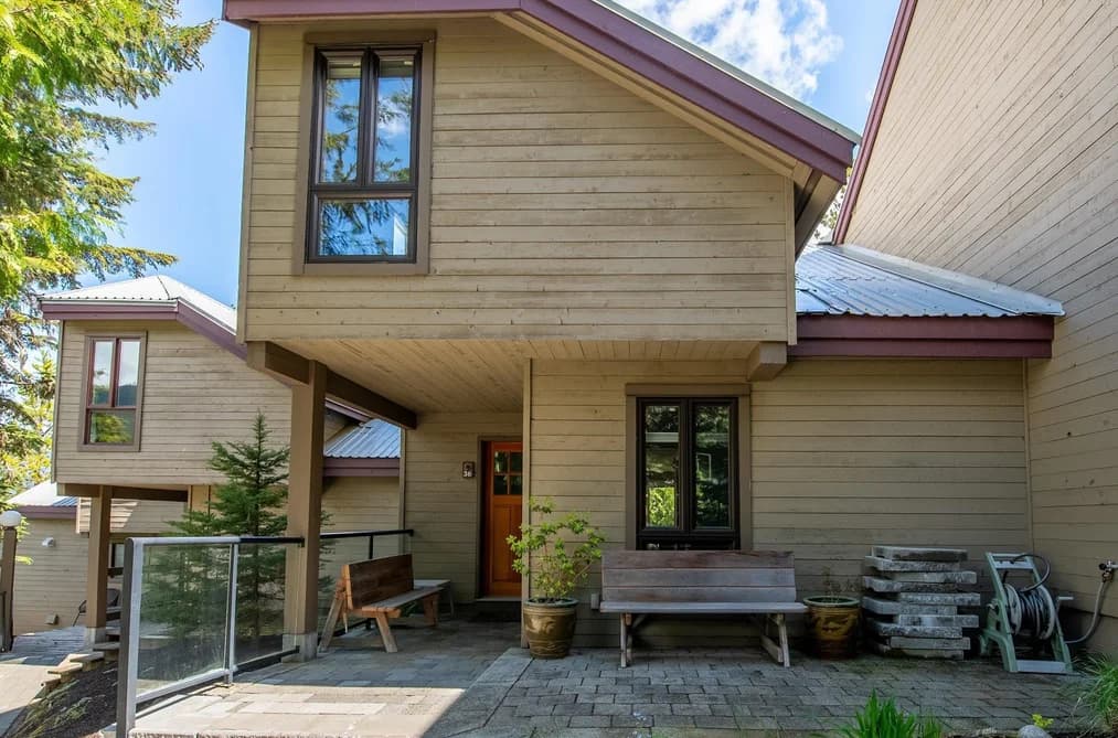 36 6125 EAGLE DRIVE, Whistler, BC — Residential for Sale - Photo 2