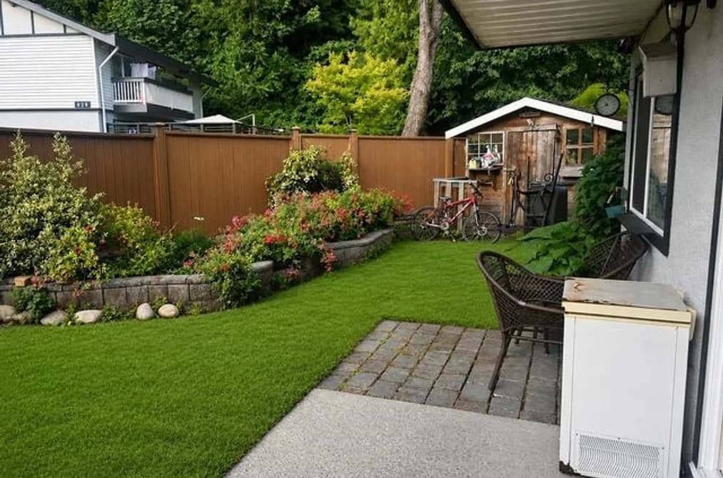 36 882 PREMIER STREET, North Vancouver, BC — Residential for Sale - Photo 2