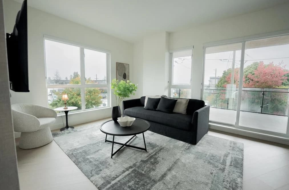 360 422 E 3RD STREET, North Vancouver, BC — Residential for Sale - Photo 2