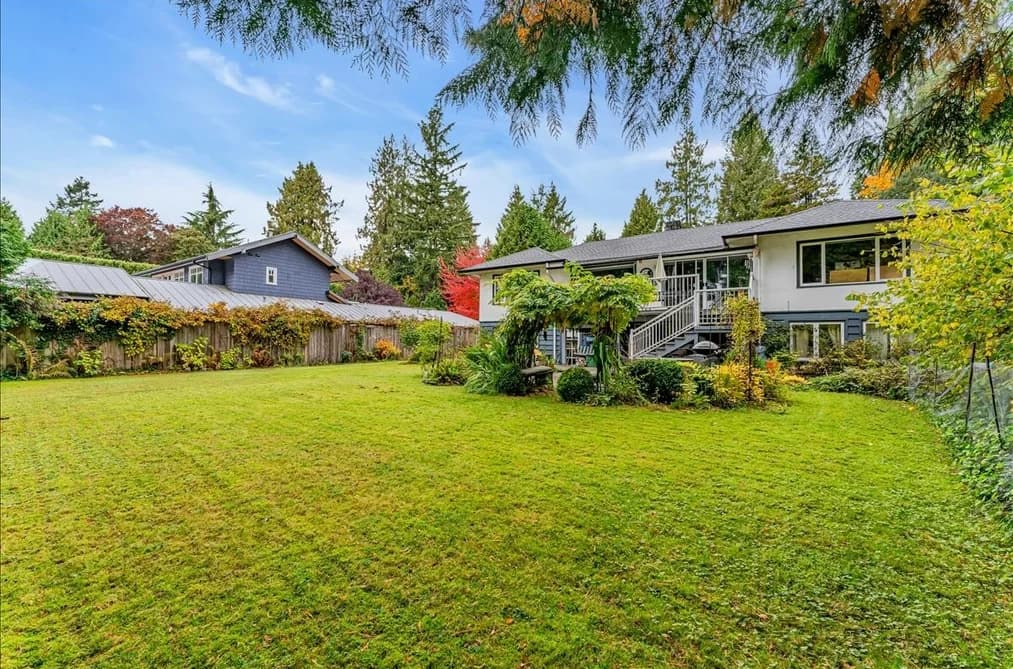 360 KEITH ROAD, West Vancouver, BC — Residential for Sale - Photo 2