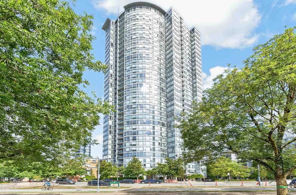 3607 1033 MARINASIDE CRESCENT, Vancouver, BC — Residential for Sale - Main Photo