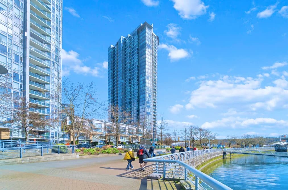 3608 1033 MARINASIDE CRESCENT, Vancouver, BC — Residential for Sale - Main Photo