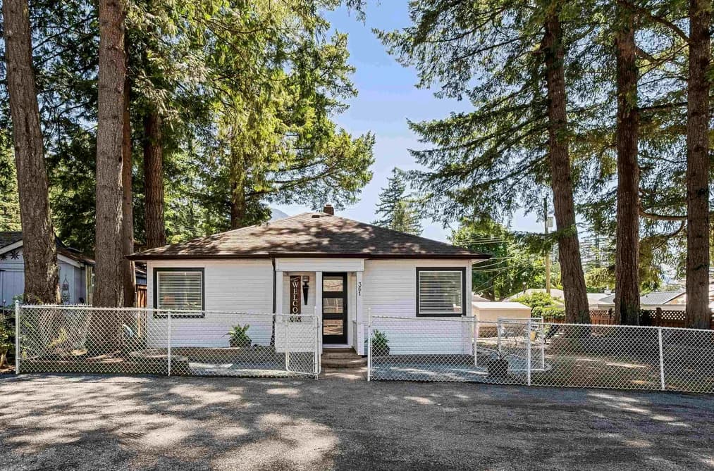 361 PINE STREET, Cultus Lake, BC — Residential for Sale - Main Photo