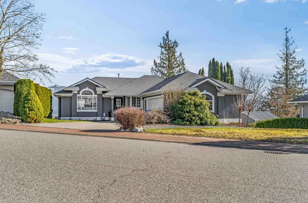 36382 SANDRINGHAM DRIVE, Abbotsford, BC — Residential for Sale - Photo 2