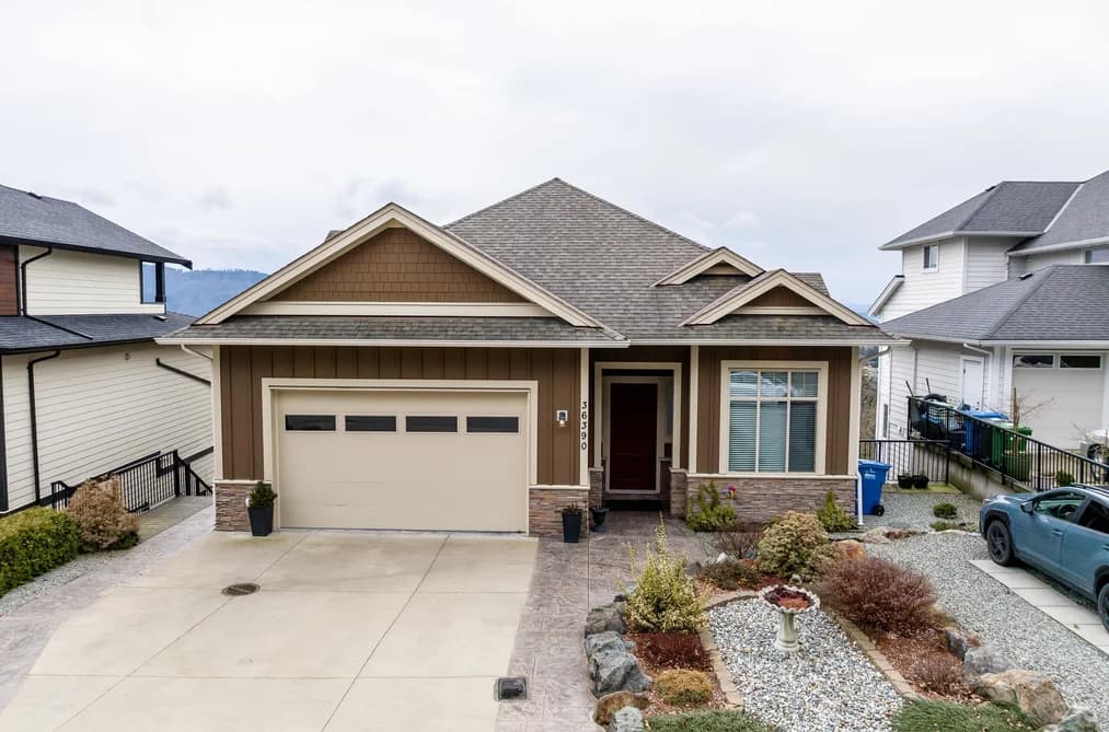 36390 EPWORTH COURT, Abbotsford, BC — Residential for Sale - Main Photo