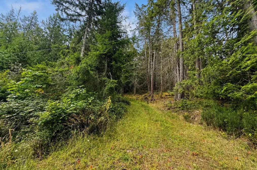 364 LINKLATER ROAD, Galiano Island, BC — Land for Sale - Photo 2