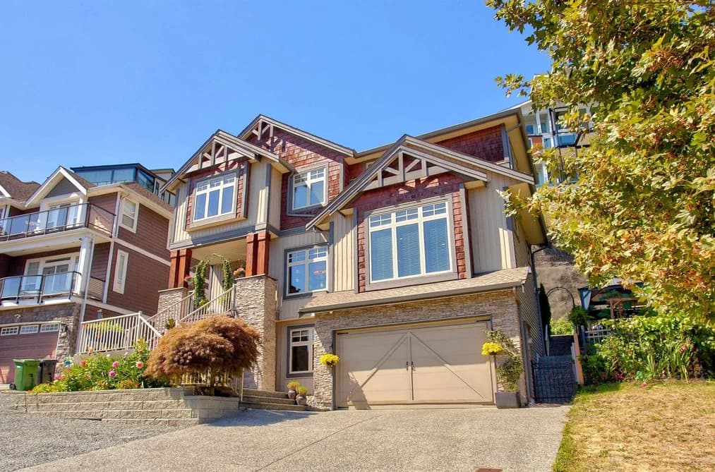 36497 CARNARVON COURT, Abbotsford, BC — Residential for Sale - Photo 2