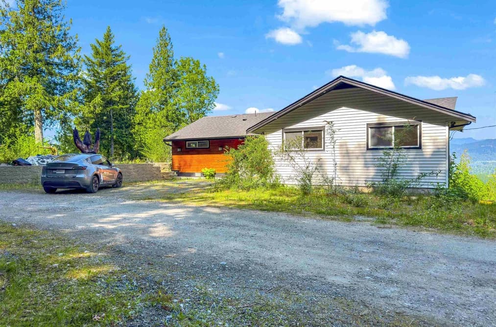 36566 SUMAS MOUNTAIN ROAD, Abbotsford, BC — Residential for Sale - Photo 2